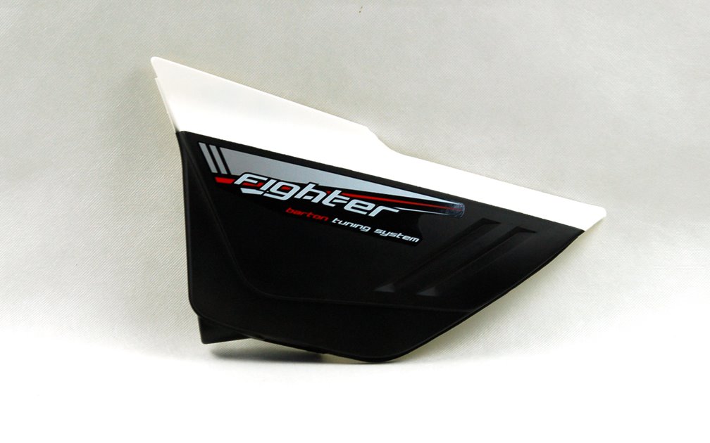 Obudowa boczna lewa biała do motoroweru Barton Fighter 2 139FMB Motorower biegowy