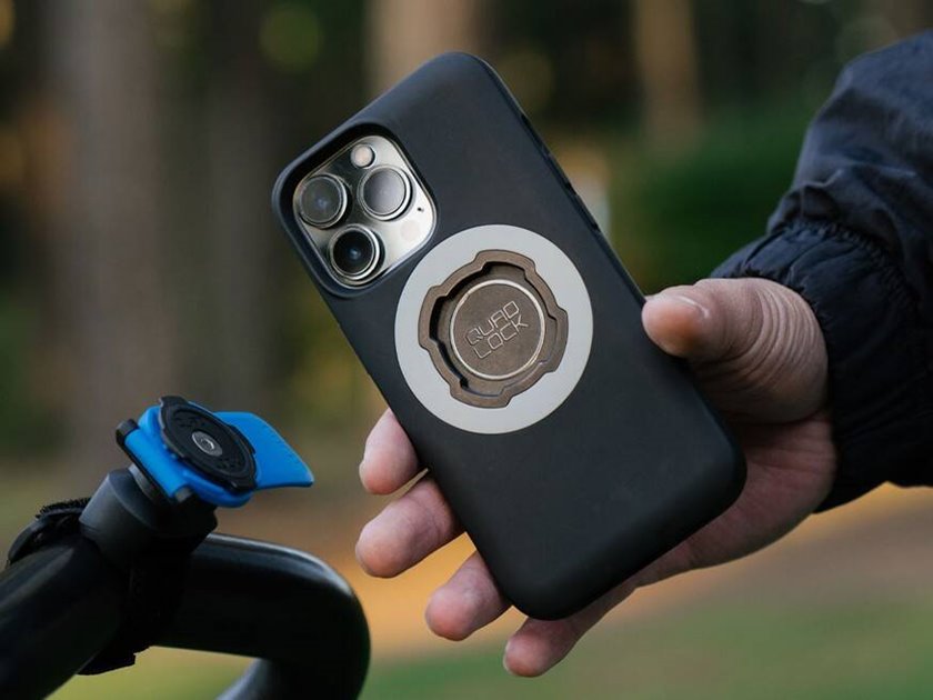 Etui na telefon iPhone 16 PRO MAG Quad Lock | QMC-IP16M