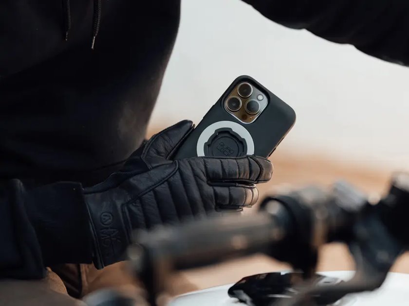Etui na telefon iPhone 13 mini MAG Quad Lock | QMC-IP13S