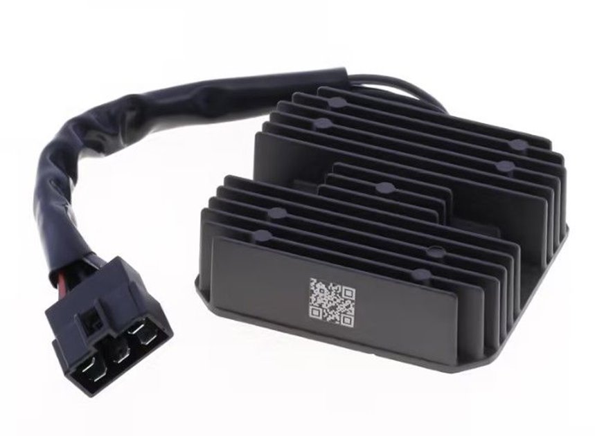 Regulator napięcia Suzuki GSX-R 750, VL 1500 Intruder, GSX-R 600, DR 750/800 Big, DR 650 RSE, AN 250/400 Burgman Athena | S410510401006