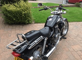 Stelaż pod kufer centralny Suzuki GZ 125 / 250 Marauder 1998 - 2004 Hepco Becker | 650300 01 02