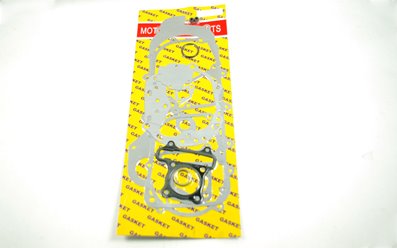Komplet uszczelek silnika do skutera 80cc 4T, długość pokrywy silnika 430mm