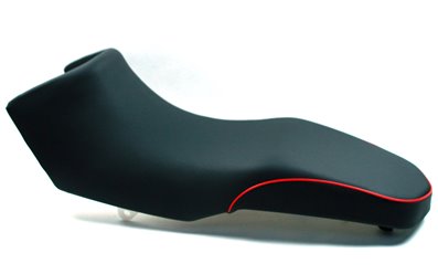Kanapa czarno-czerwona Barton Hyper 125