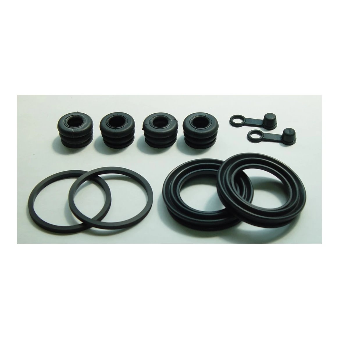 Zestaw naprawczy zacisku hamulcowego przód Kawasaki Z450/550/650/750 | BCF-403