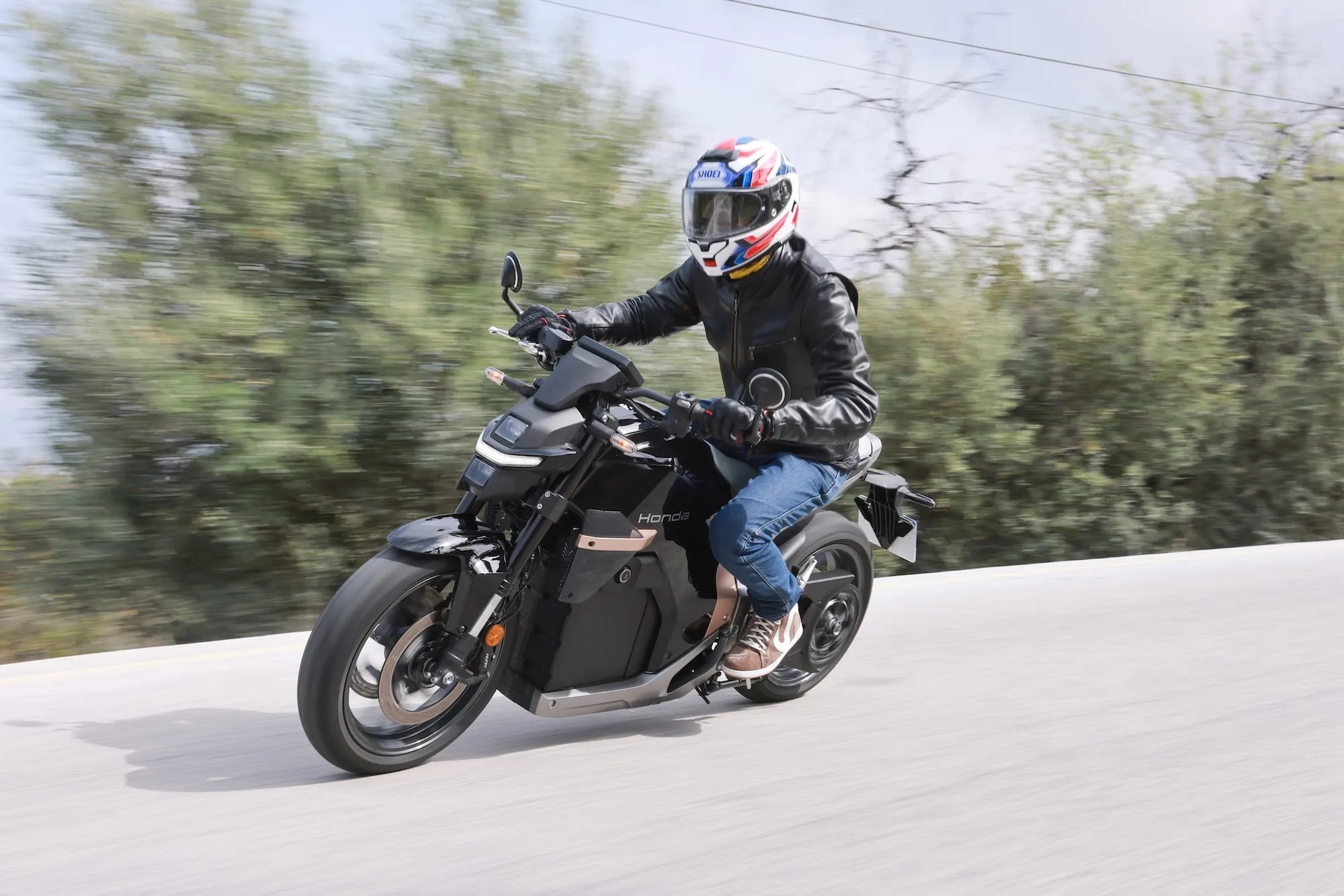 Honda WN7, pierwszy pełnowymiarowy motocykl elektryczny marki, oferowany w Australii w abonamencie